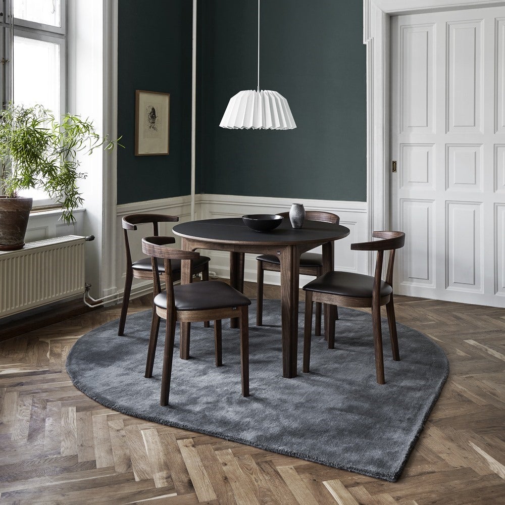 SM111 Ruokapöytä Saksanpähkinä Lakka