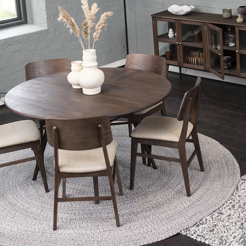 Löderup Ruokapöytä Ø 135 cm