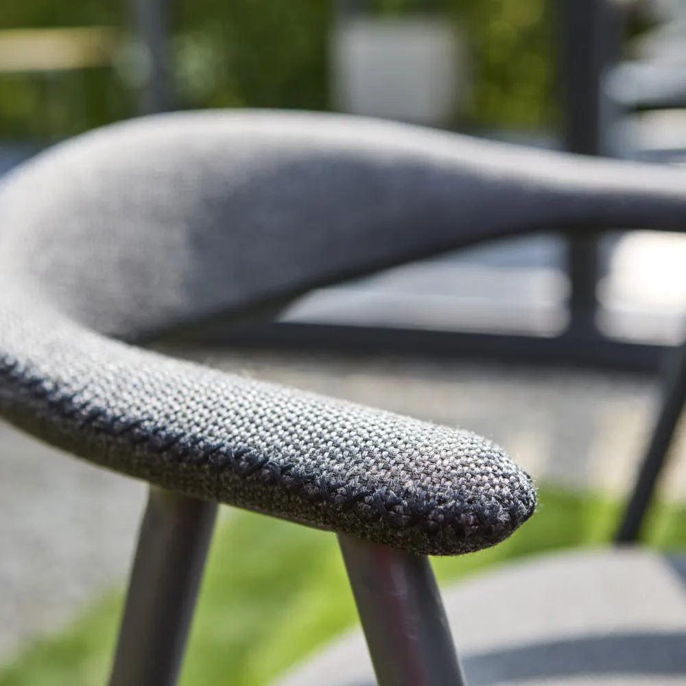 Tuoli käsinojalla Black Barley/Anthracite