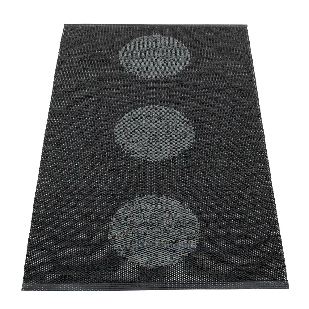 Vera 2.0 matto 70x120 cm Black