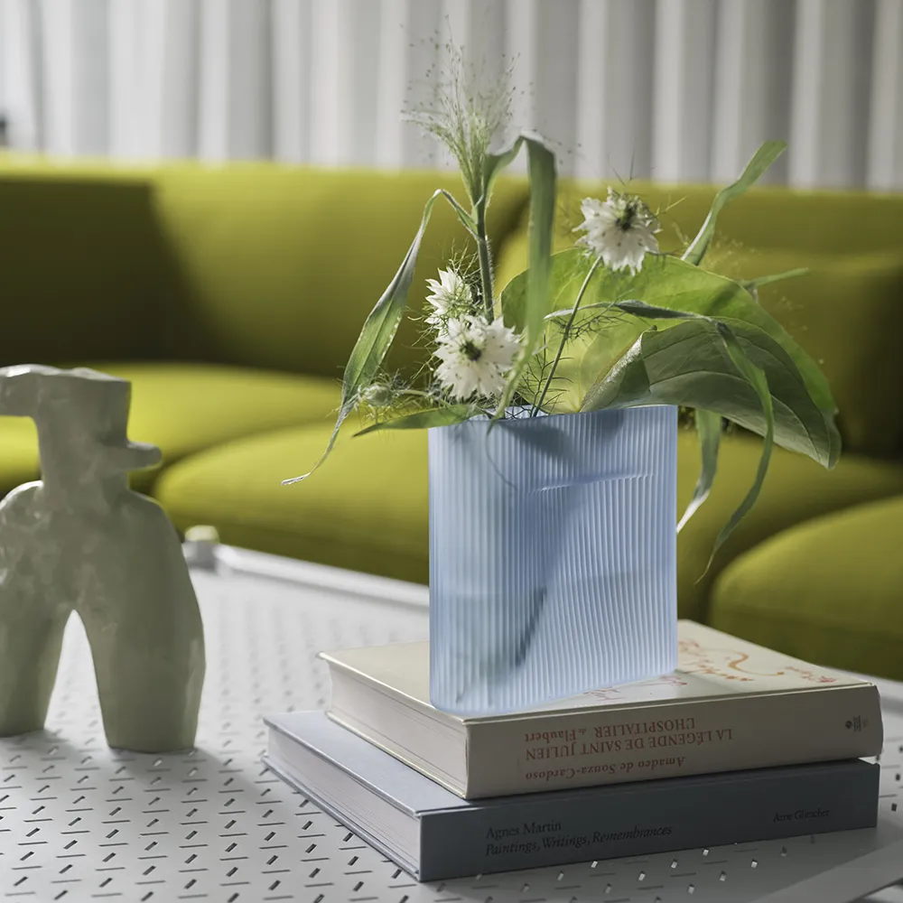 Ridge Maljakko H: 16,5 cm Light Blue Frosted