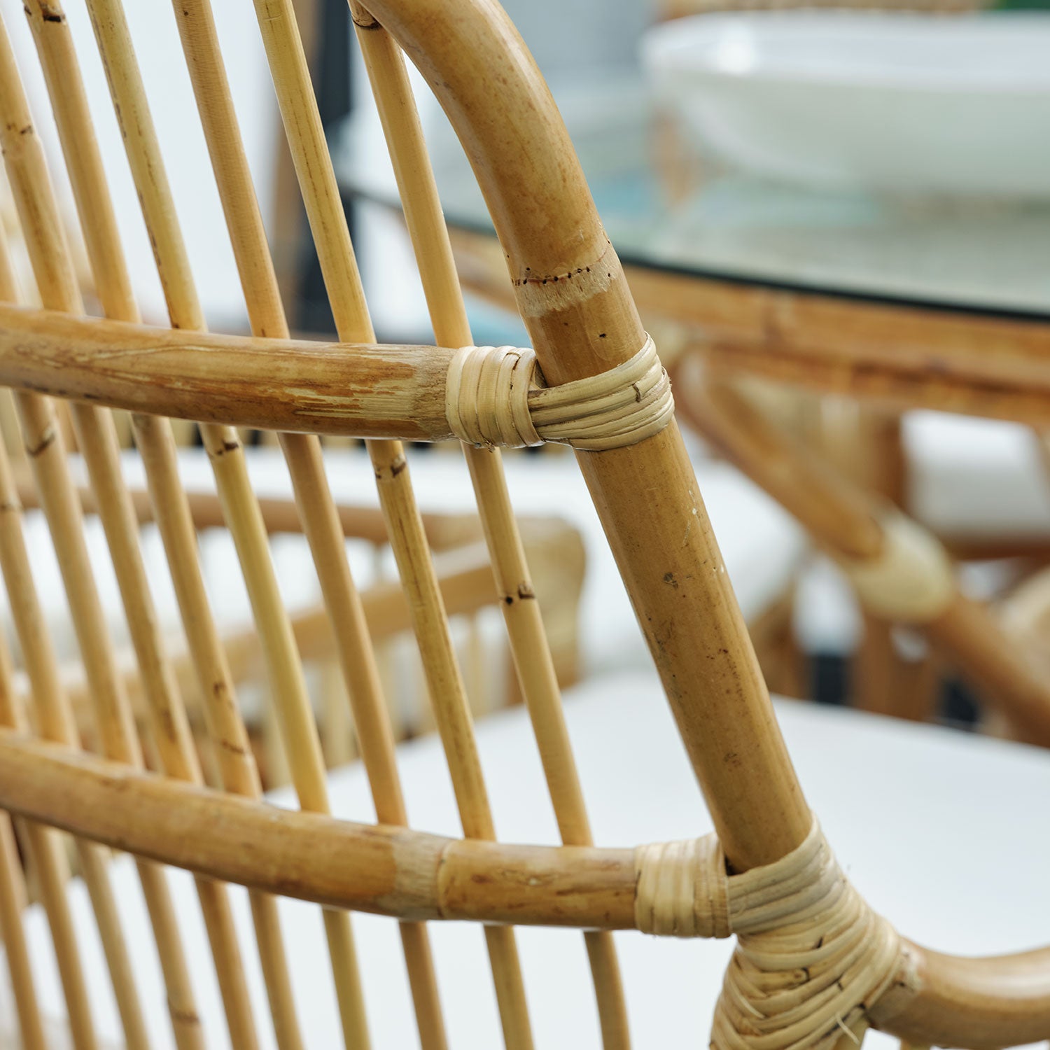 Vallda ruokapöydän tuoli pehmusteella Brafab