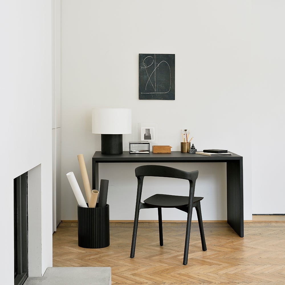 U Työpöytä 70x140 cm Tammi musta