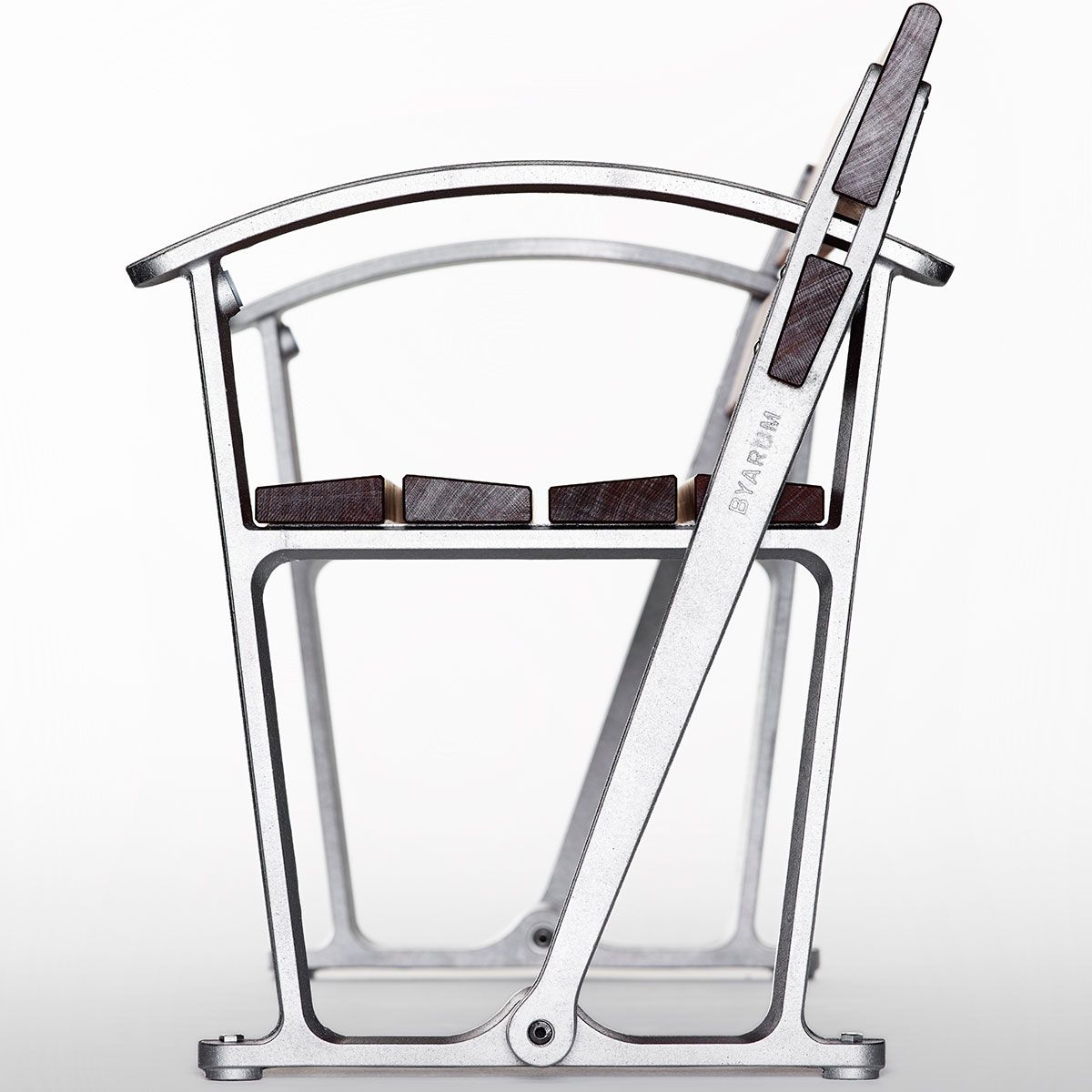 Waterloo musta alumiini