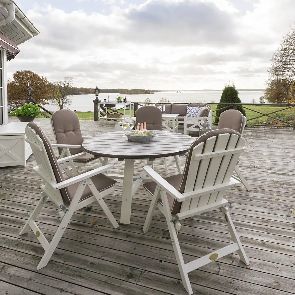 Läckö Nojatuoli Valkoinen