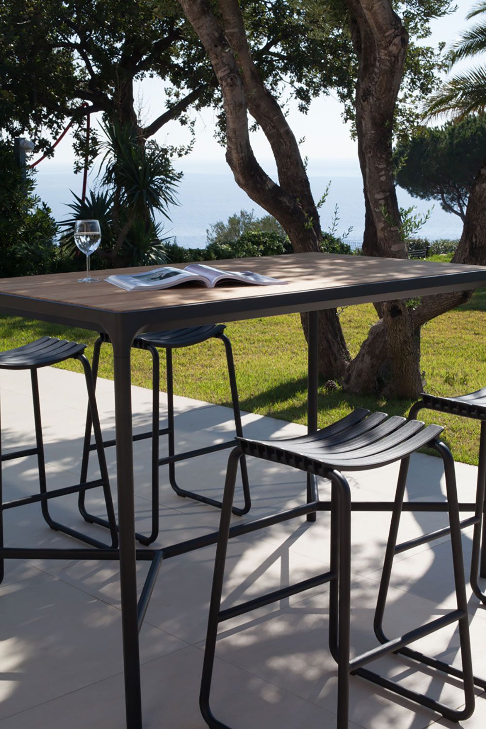 Four barbord 90x90 cm musta alumiini