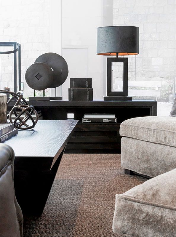 Troya koriste S musta Artwood