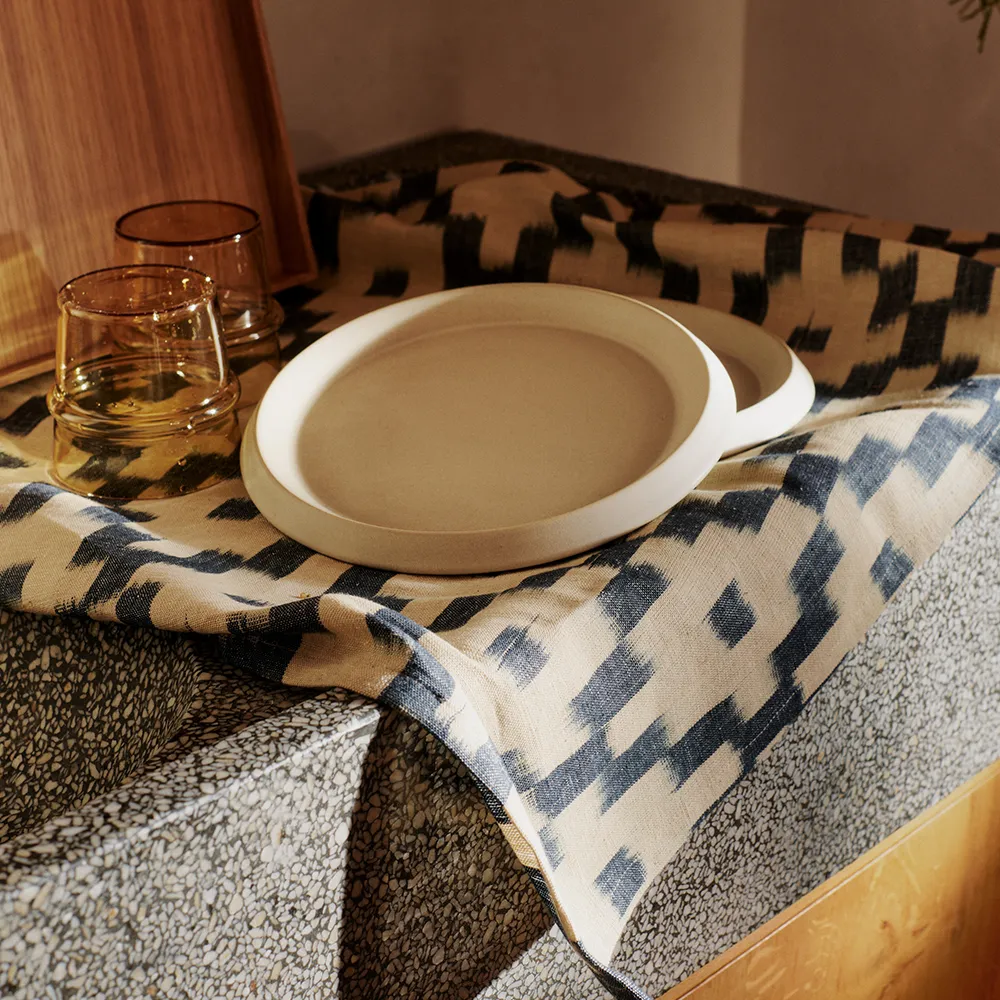 Ikat Teepyyhe - Ink Blue/Off-white