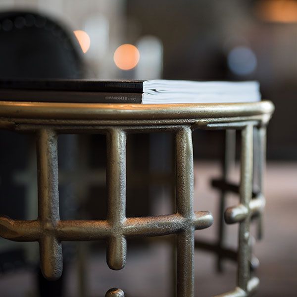 Sivupöytä Franco Artwood