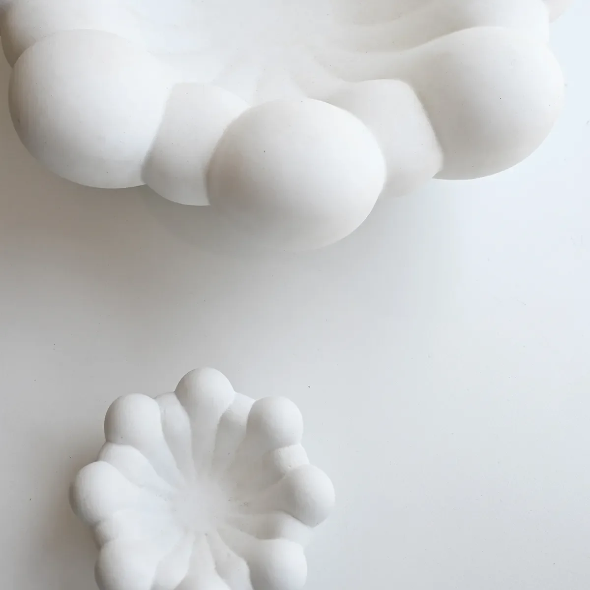 Käsintehty koristekulho Bloom Bone White Ø 15,5 cm