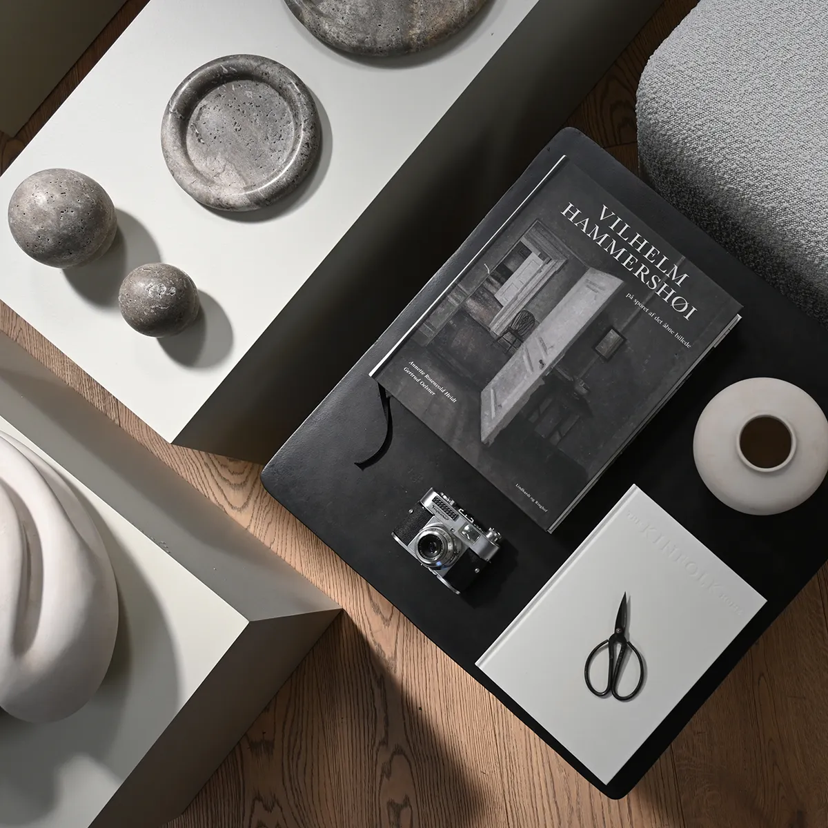 Koristetarjotin travertiinista Enkei Mini Ø 20 cm