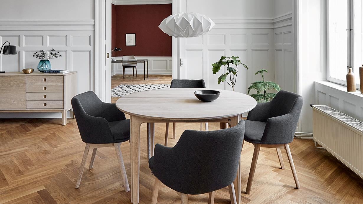 SM112 Ruokapöytä Tammi Massiivi Valkoinen öljy