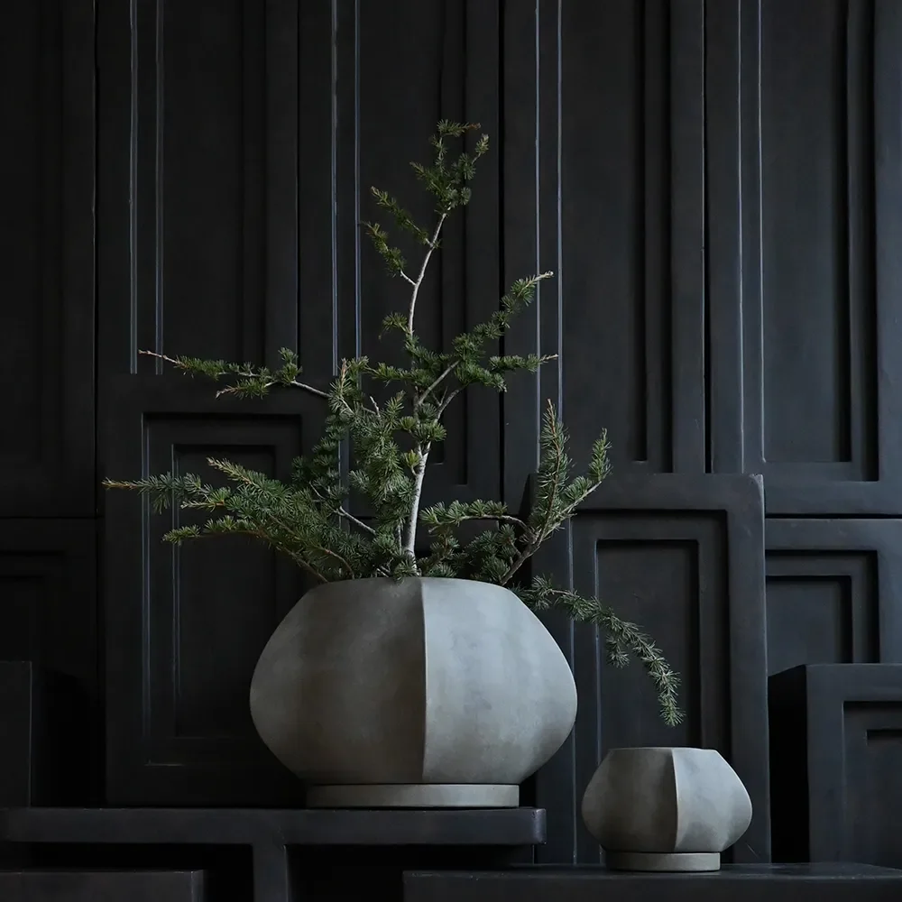 Arket ruukku Medio - Dark Grey