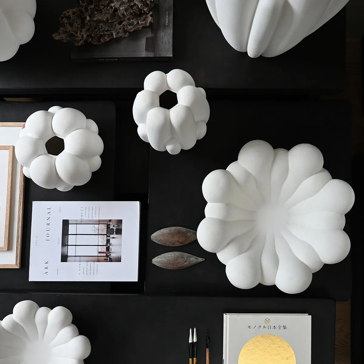 Käsintehty koristekulho Bloom Bone White Ø 44 cm