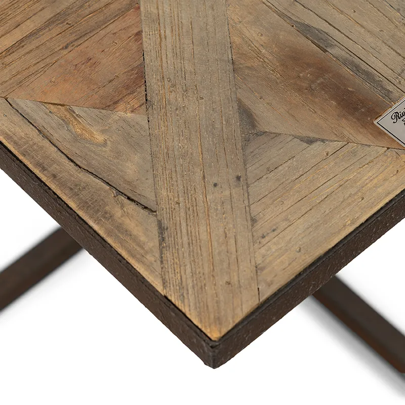 Château Chassigny sohvapöytä