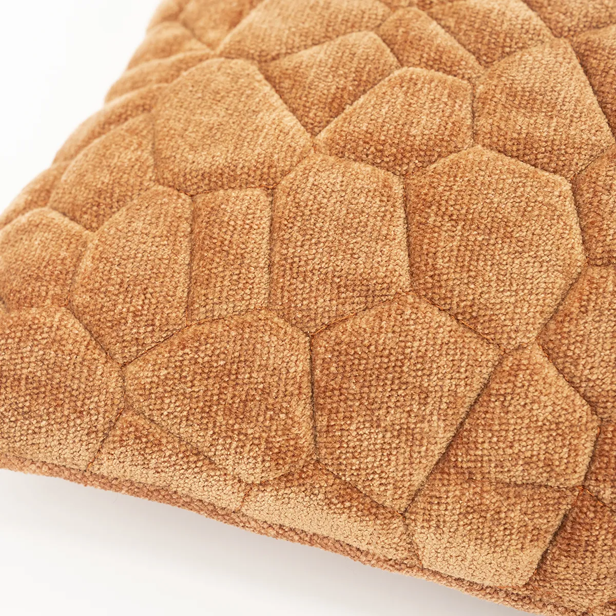 Koristetyyny Stitch Mocha Mousse 45x45 cm