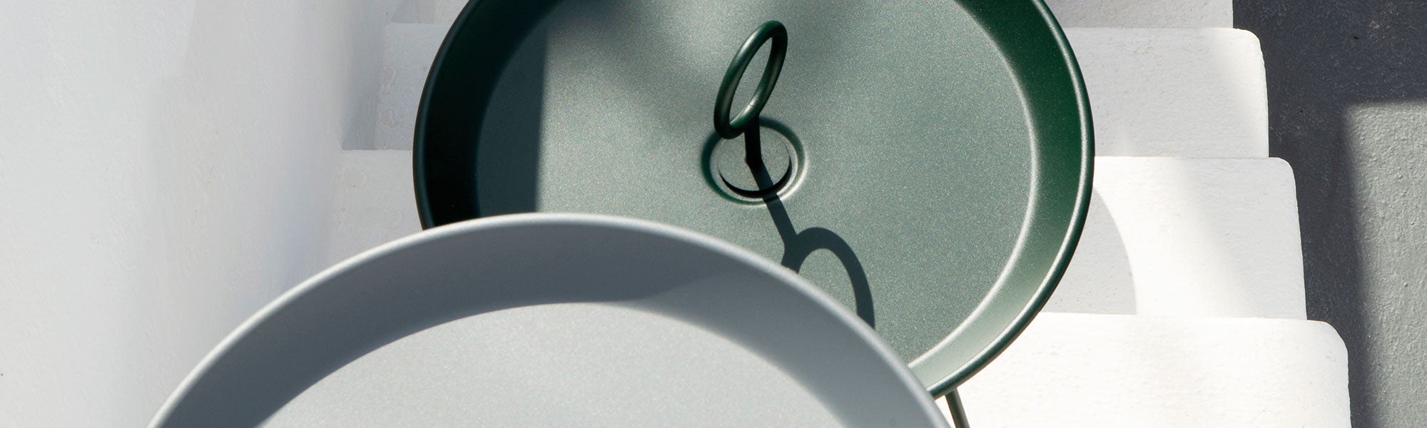 Eyelet sidobord 70 cm Dark grey