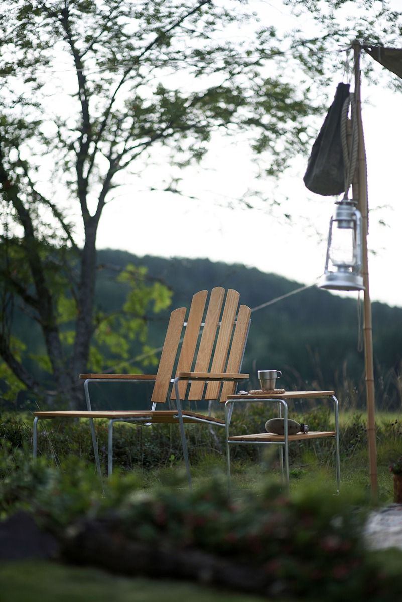 A3 aurinkotuoli öljytty tammi Grythyttan Stålmöbler