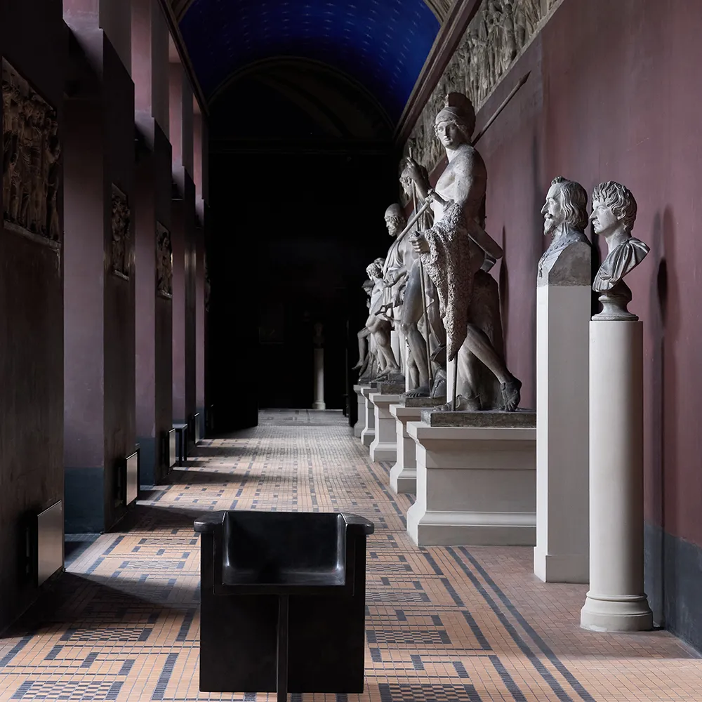  Brutus-ruokapöydän tuoli - Kahvi