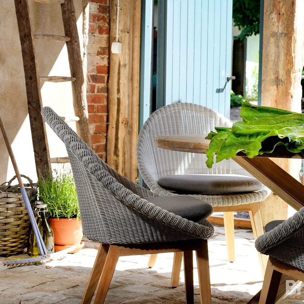 Eios ruokapöytä 150 cm tiikki Brafab