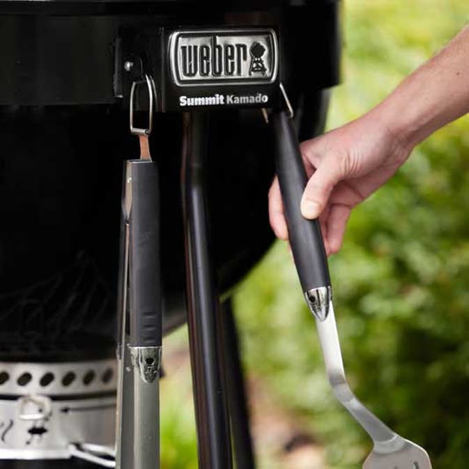 Summit Kamado e6 Black Weber