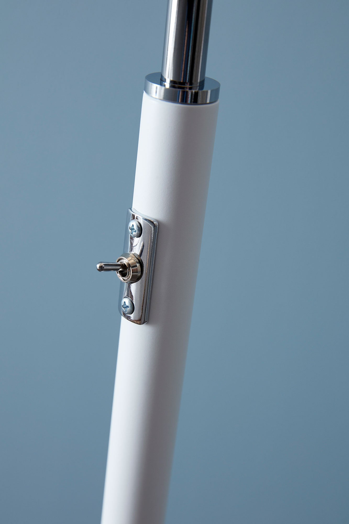 Costello lattiavalaisin mattamusta E27+Mr16 sis. lamppu ei sis. kangasvarjostin