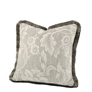 Serena Flower -tyynynpäällinen hapsureunuksella 50x50 cm - Oyster