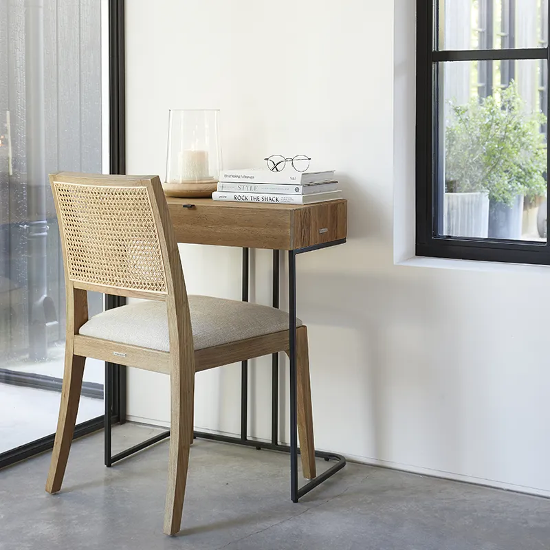 Acorn Street työpöytä