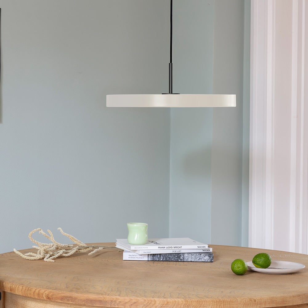 Asteria Plus kattovalaisin Ø43 cm Pearl White/Musta