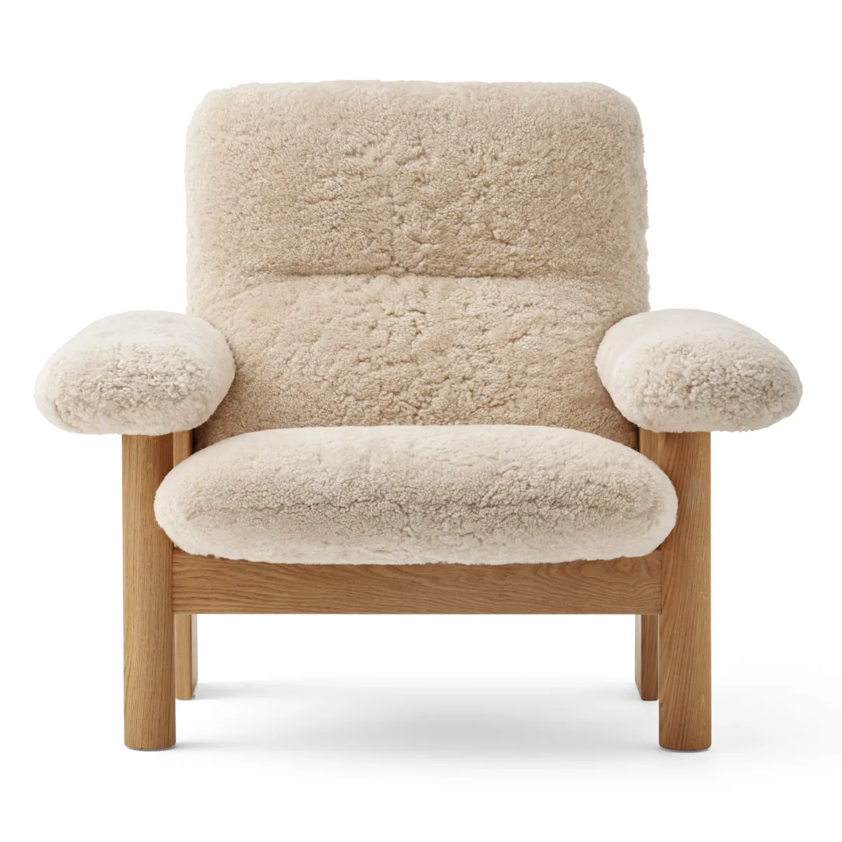 Brasilia lounge-tuoli täysverhoiltu korkea selkänoja nelijalkainen runko täystammi luonnonvärinen Sheepskin Nevotex Nature
