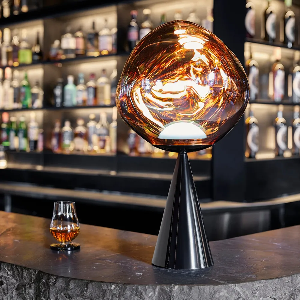 MeltPöytälamppu Copper LED