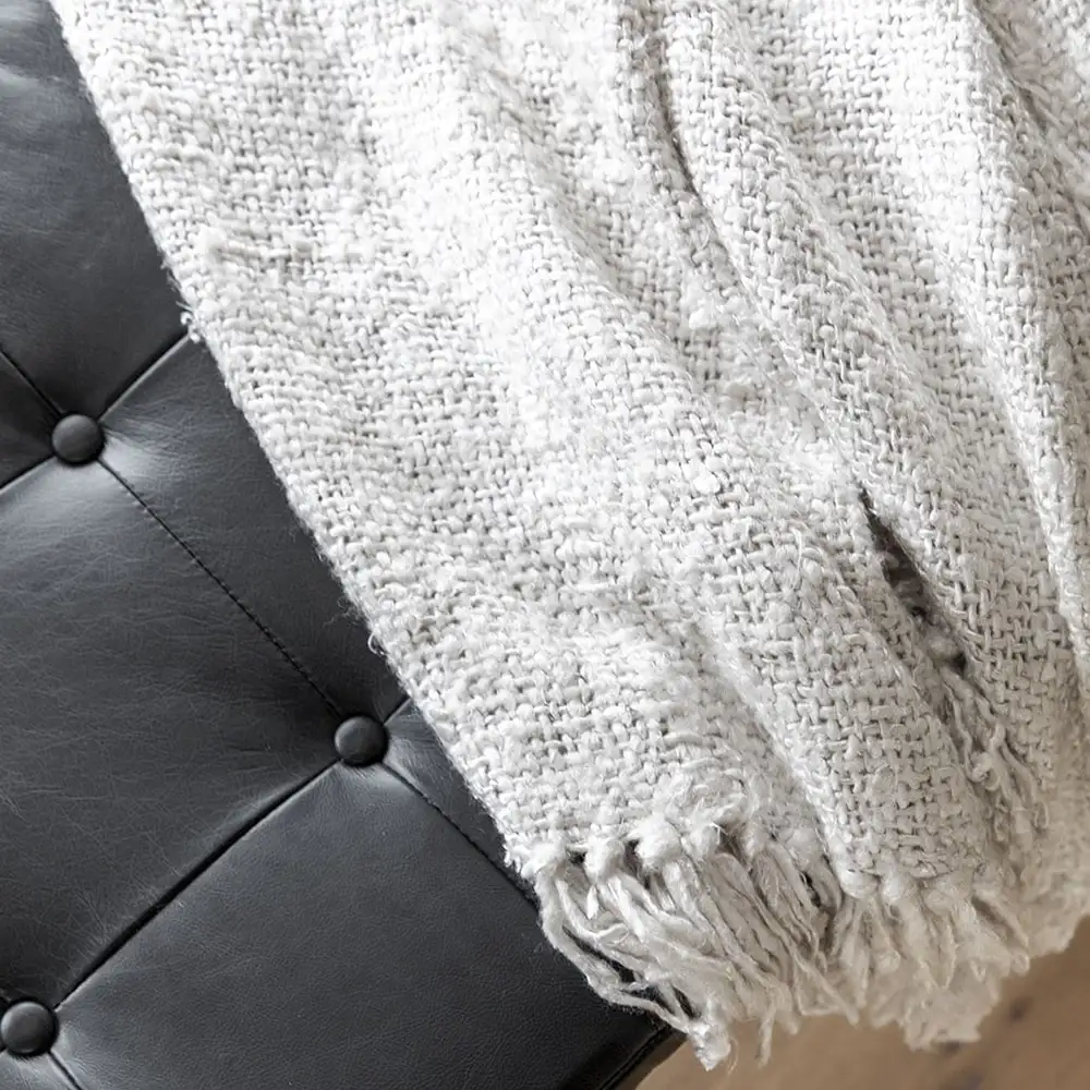 Ruudullinen Massimo valkoinen