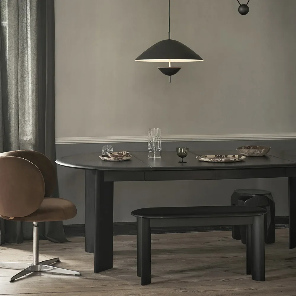 Bevel Ruokapöytä 117-217x117 cm - Black Oiled Beech