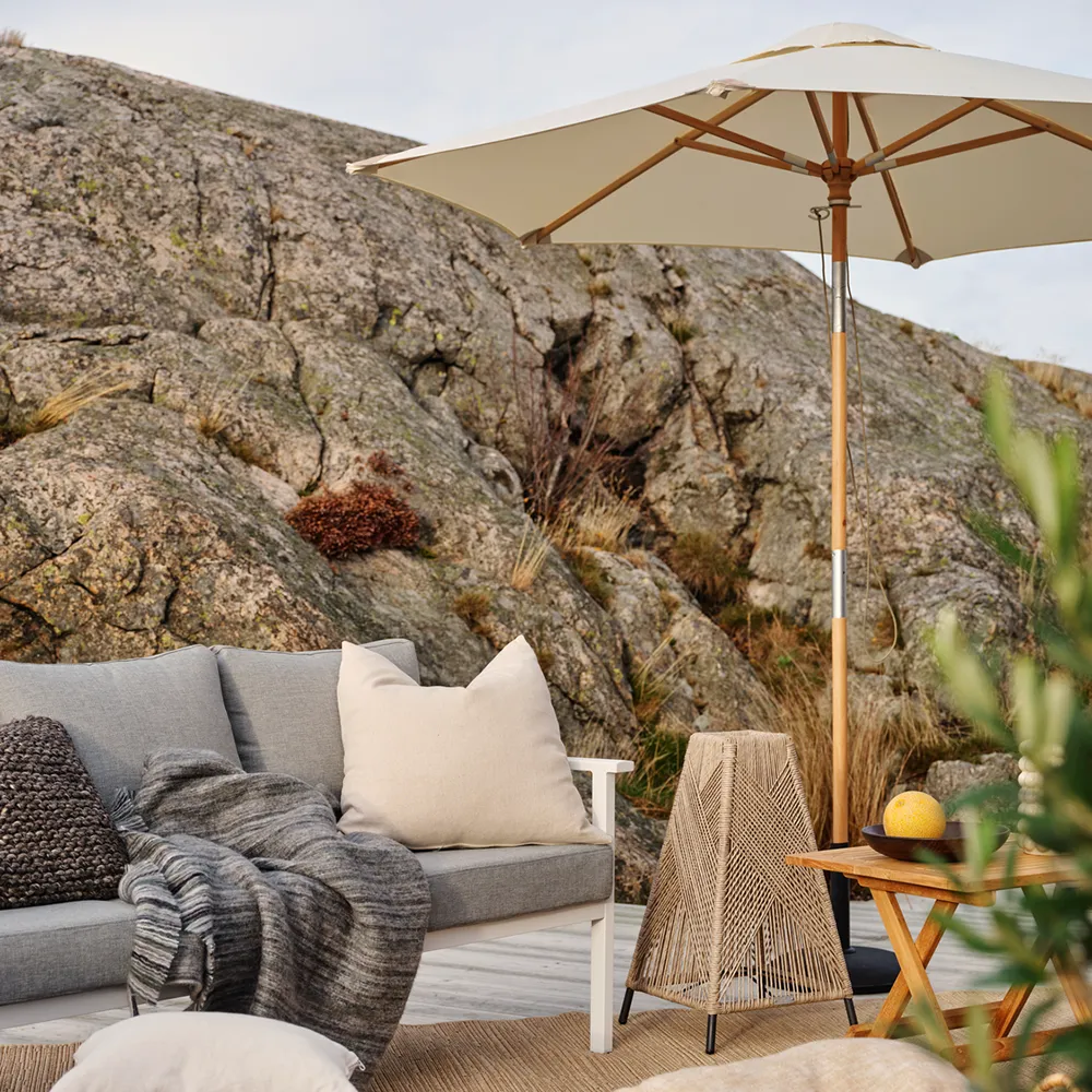 Trieste puinen päivänvarjo 2,5 m/luonnollinen