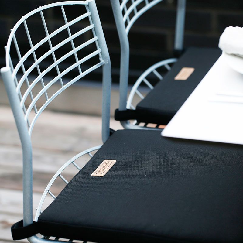 High Tech pöytä 70 x 110 cm kuumasinkitty. Grythyttan Stålmöbler