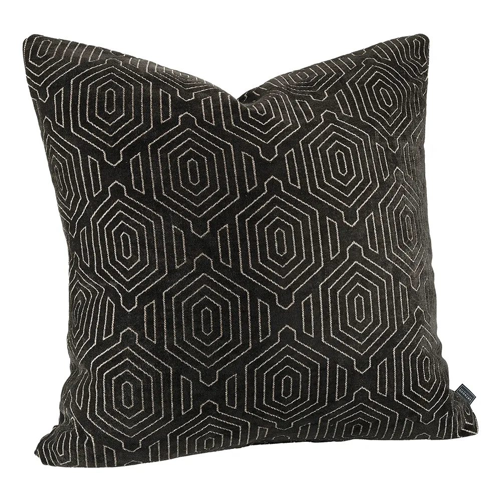 Laurel Ethnic dark brown tyynyliina 50x50 cm 