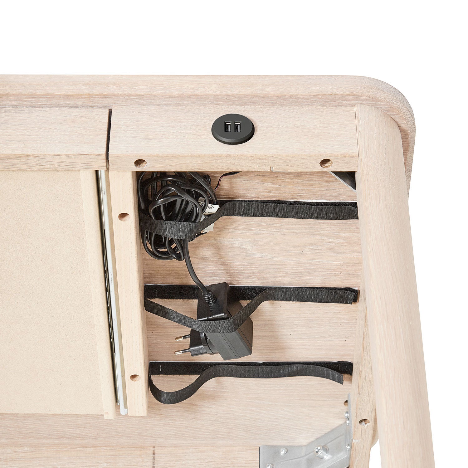 Sm131 Työpöytä Musta Tammi Lakka 115X55X74Cm