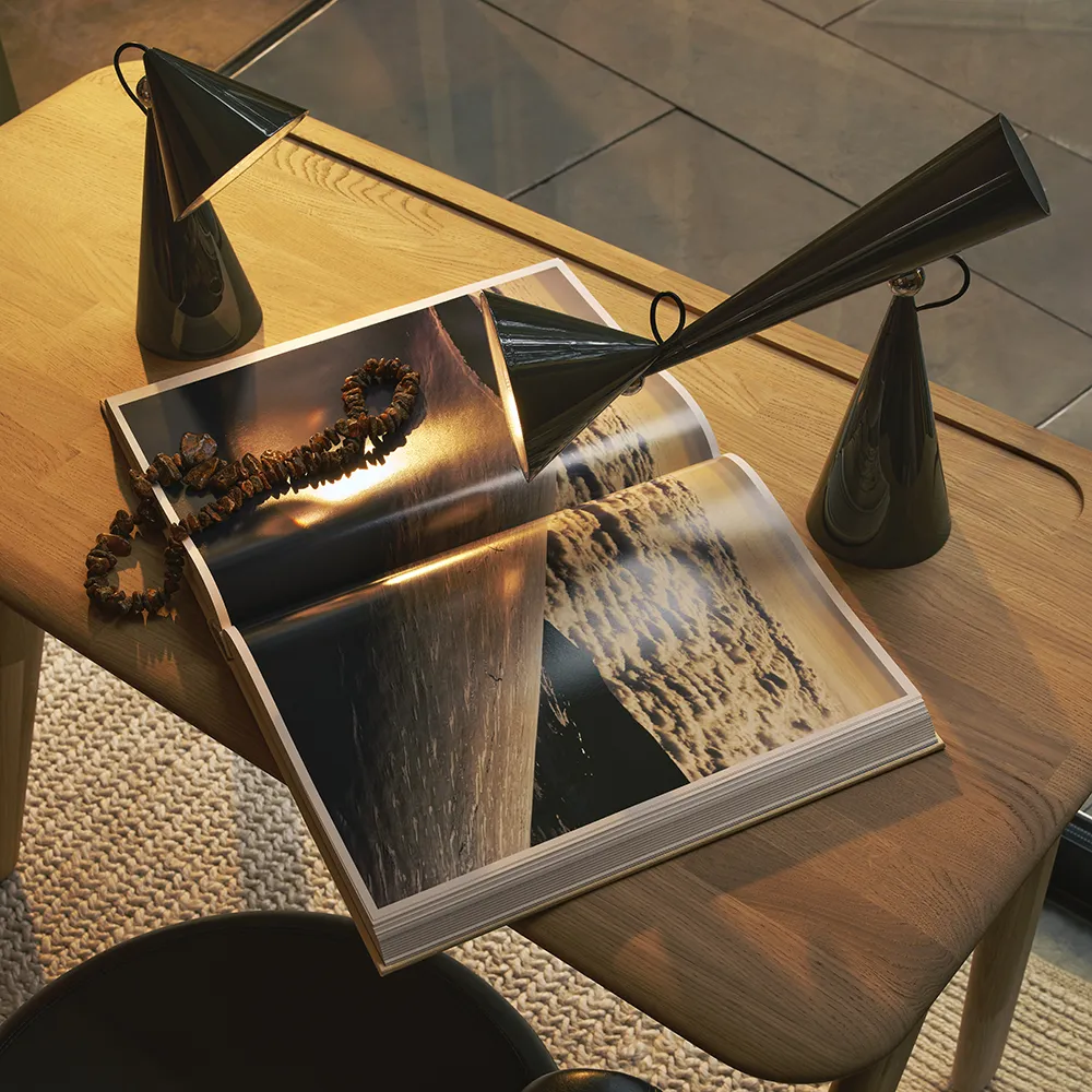 Pose Pöytälamppu LED Kelp