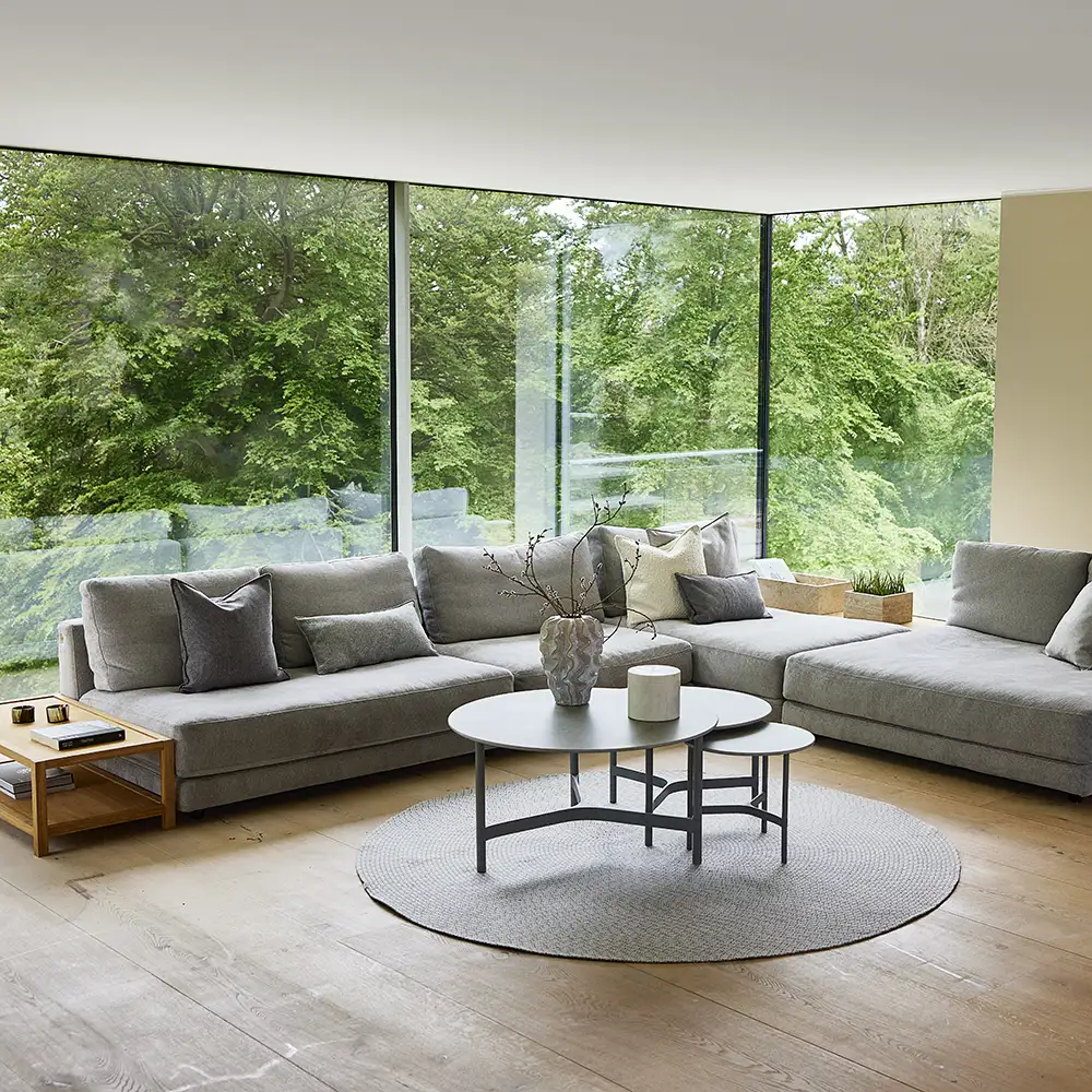 Scale kaksinkertainen divaani sohva