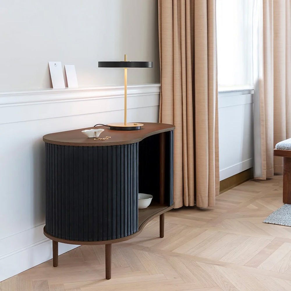 Audacious kaappi, tumma tammi/Charcoal