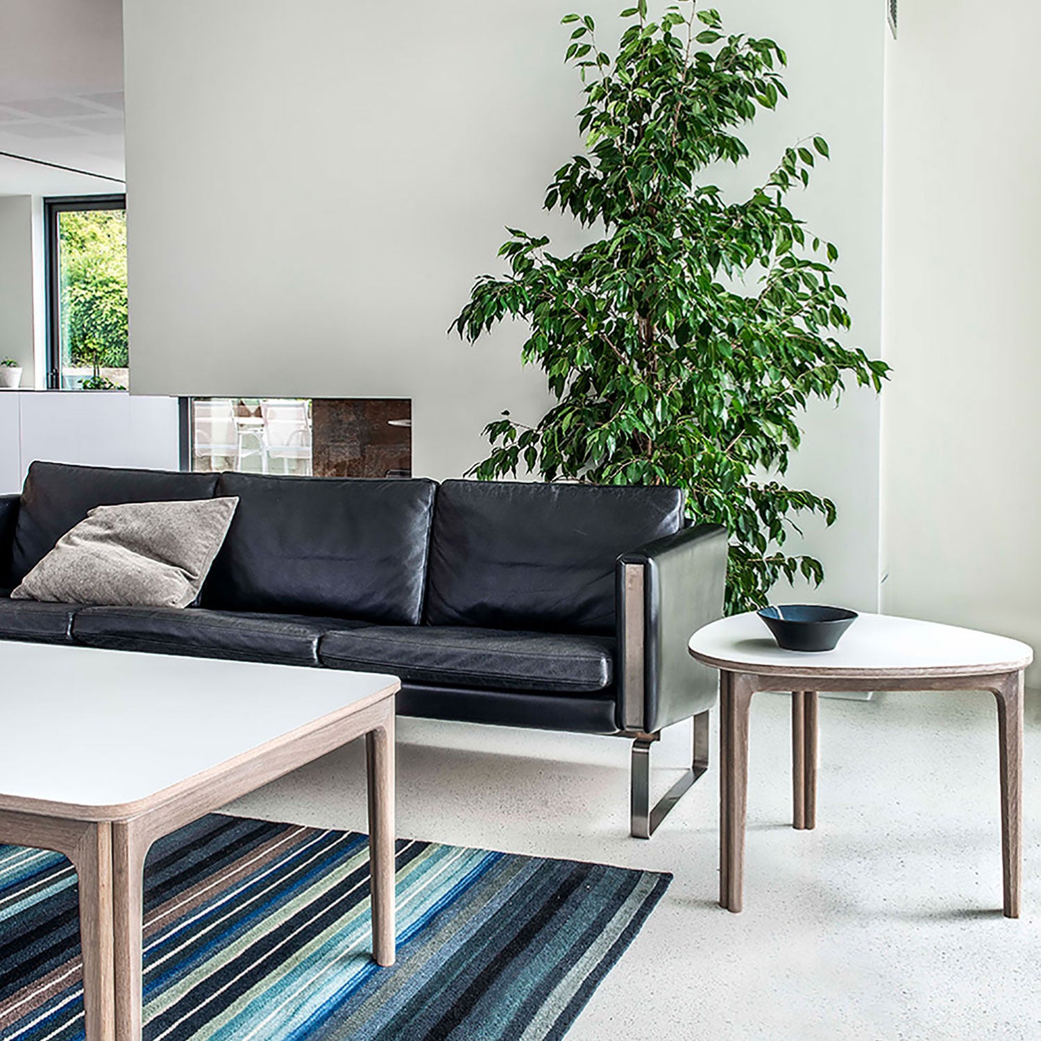 Sm205 sohvapöytä tammi lakka 135X77X47Cm