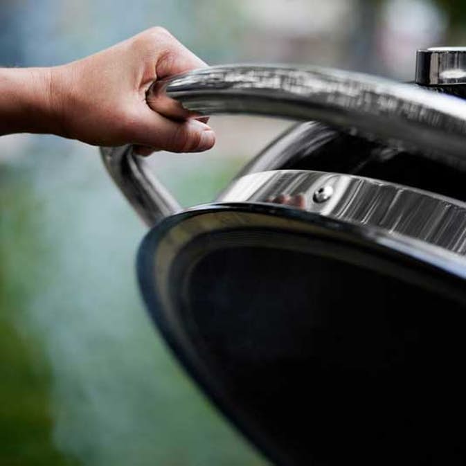 Summit Kamado e6 Black Weber