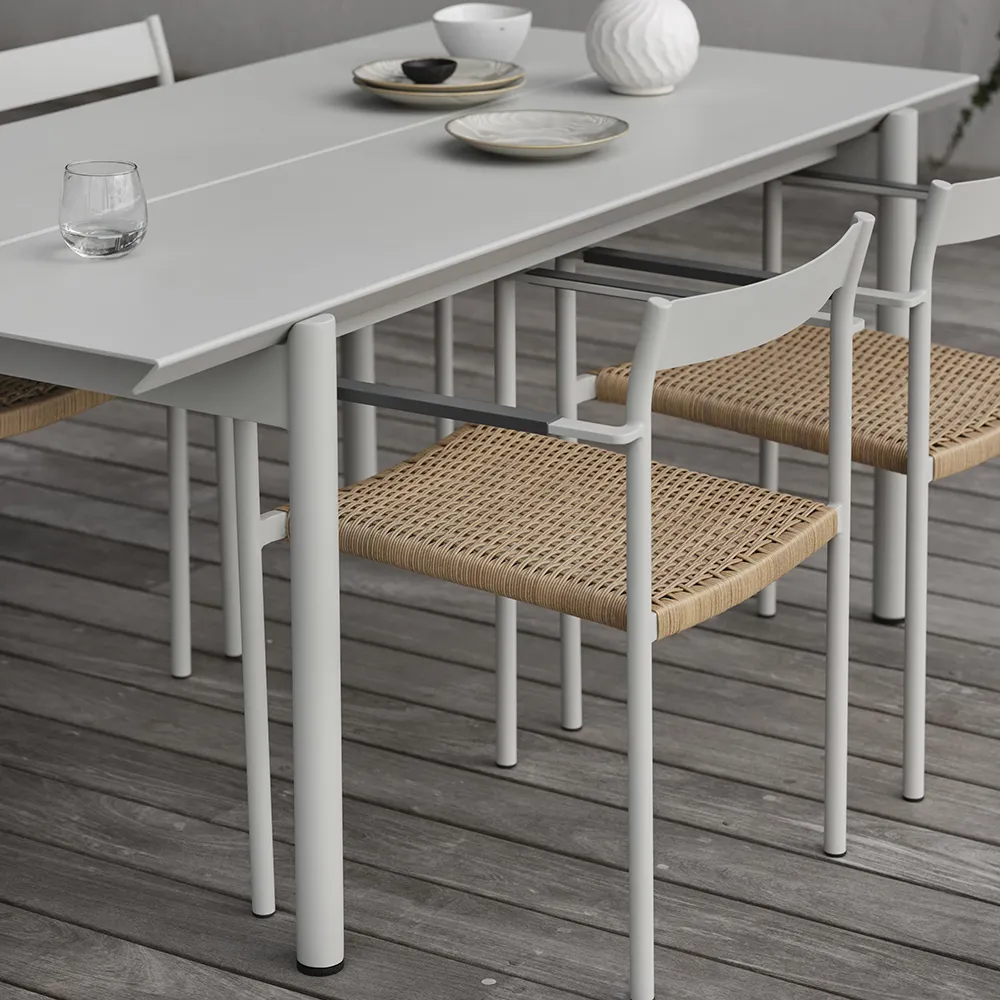 DK käsinojatuoli light grey 