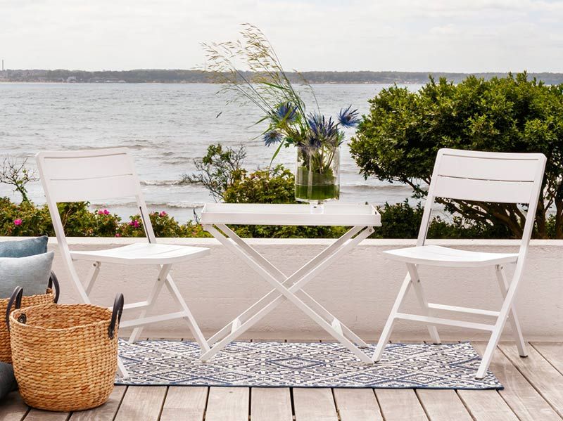 Vero & Wilkie kahvilapöytä ja tuolit Brafab