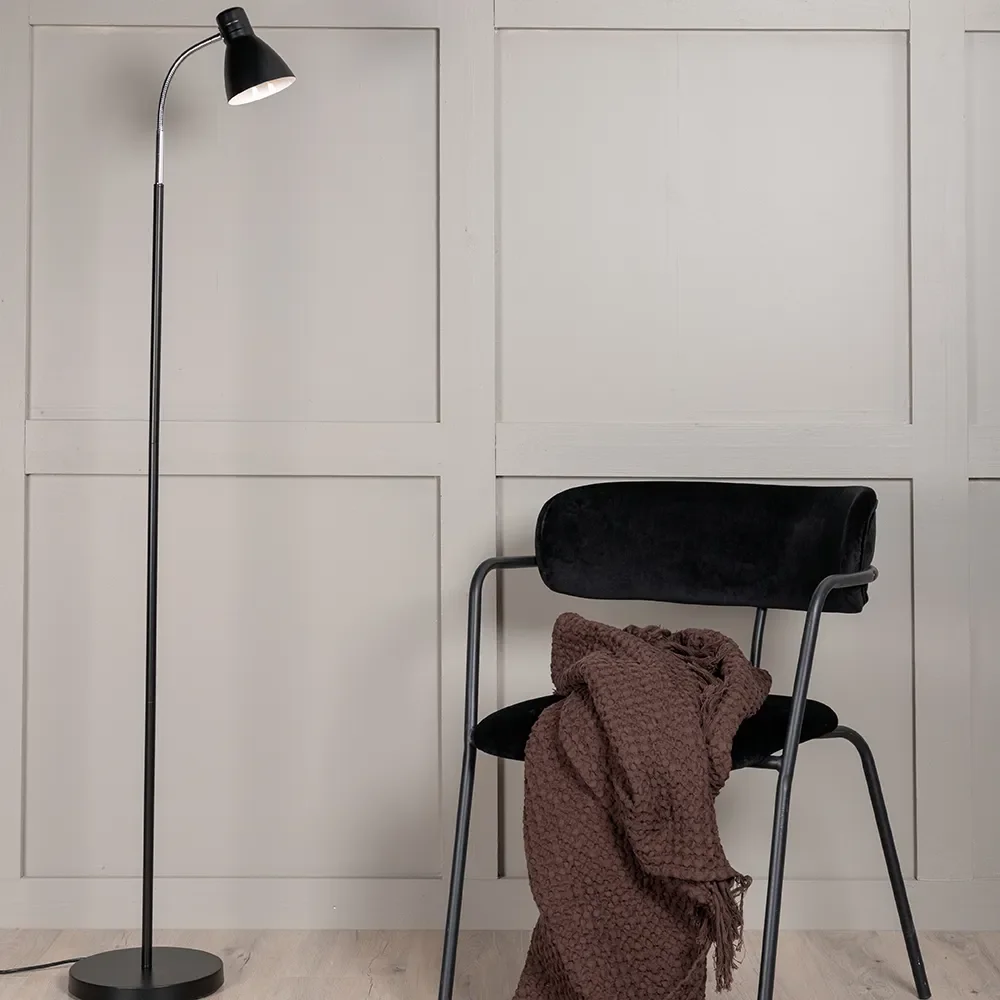 Lina -Floor Lamp Black-Black