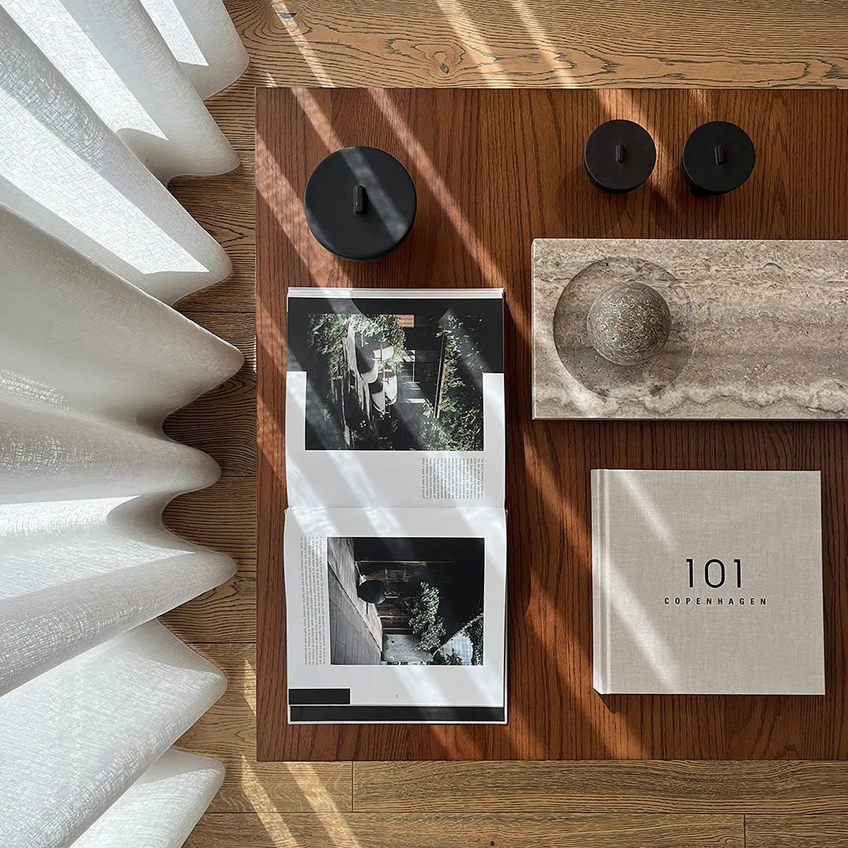Sohvapöytä tammi 80x80 Plinth Classic Brown Oak