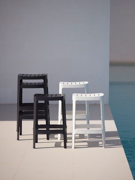 Cut Baaripöytä Musta