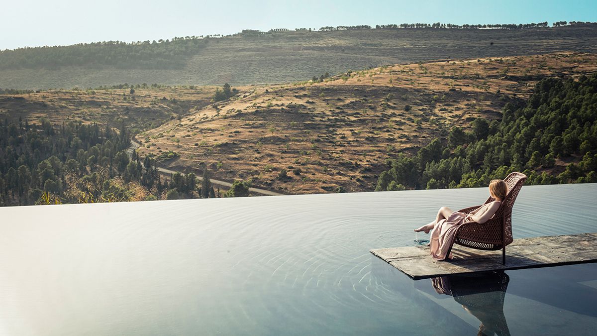 Ahnda sohva grafiitti 