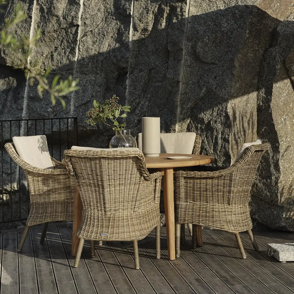 Lenora käsinojallinen tuoli polyrottinkia sis. istuintyynyn Brafab