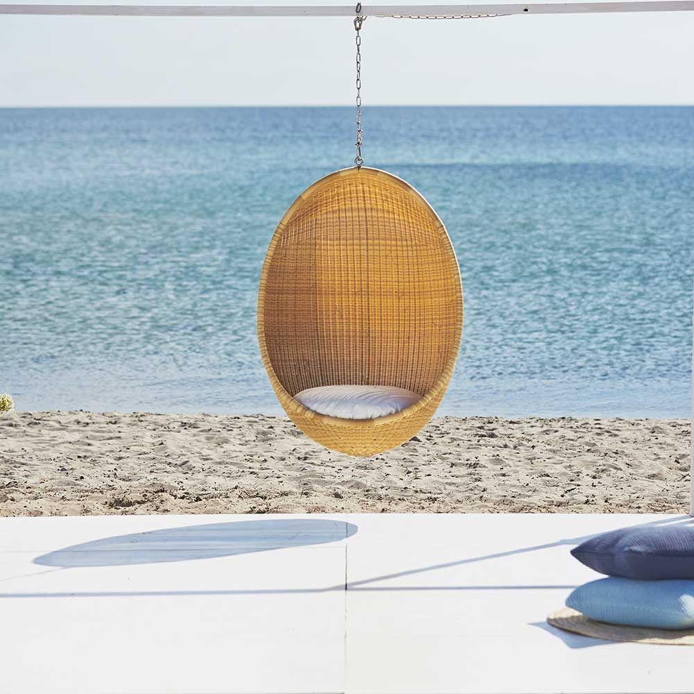 The Hanging Egg Chair Outdoor, Musta